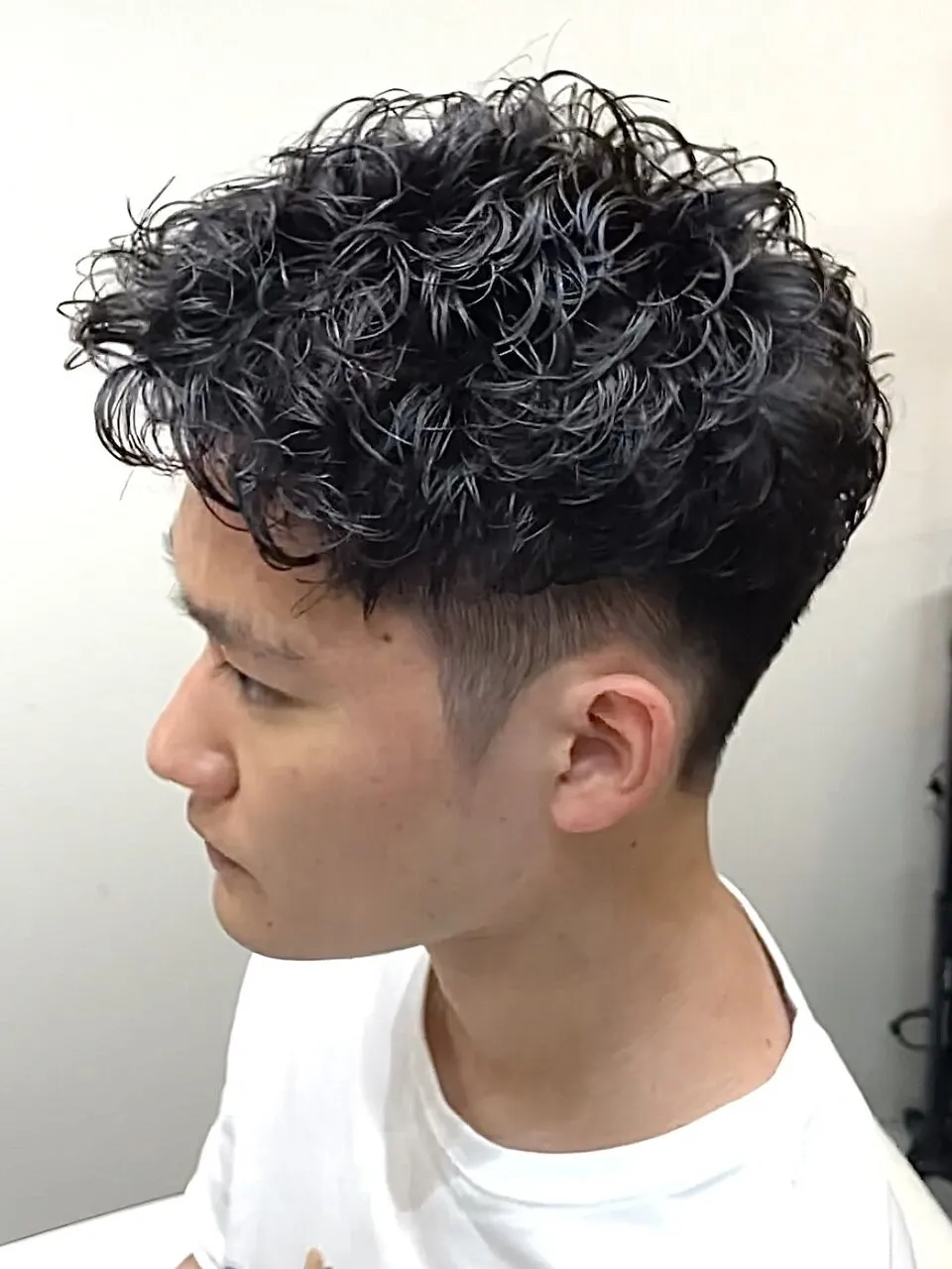 Soleriaソレリア【新宿】高めに刈り上げた男らしいサーフカール