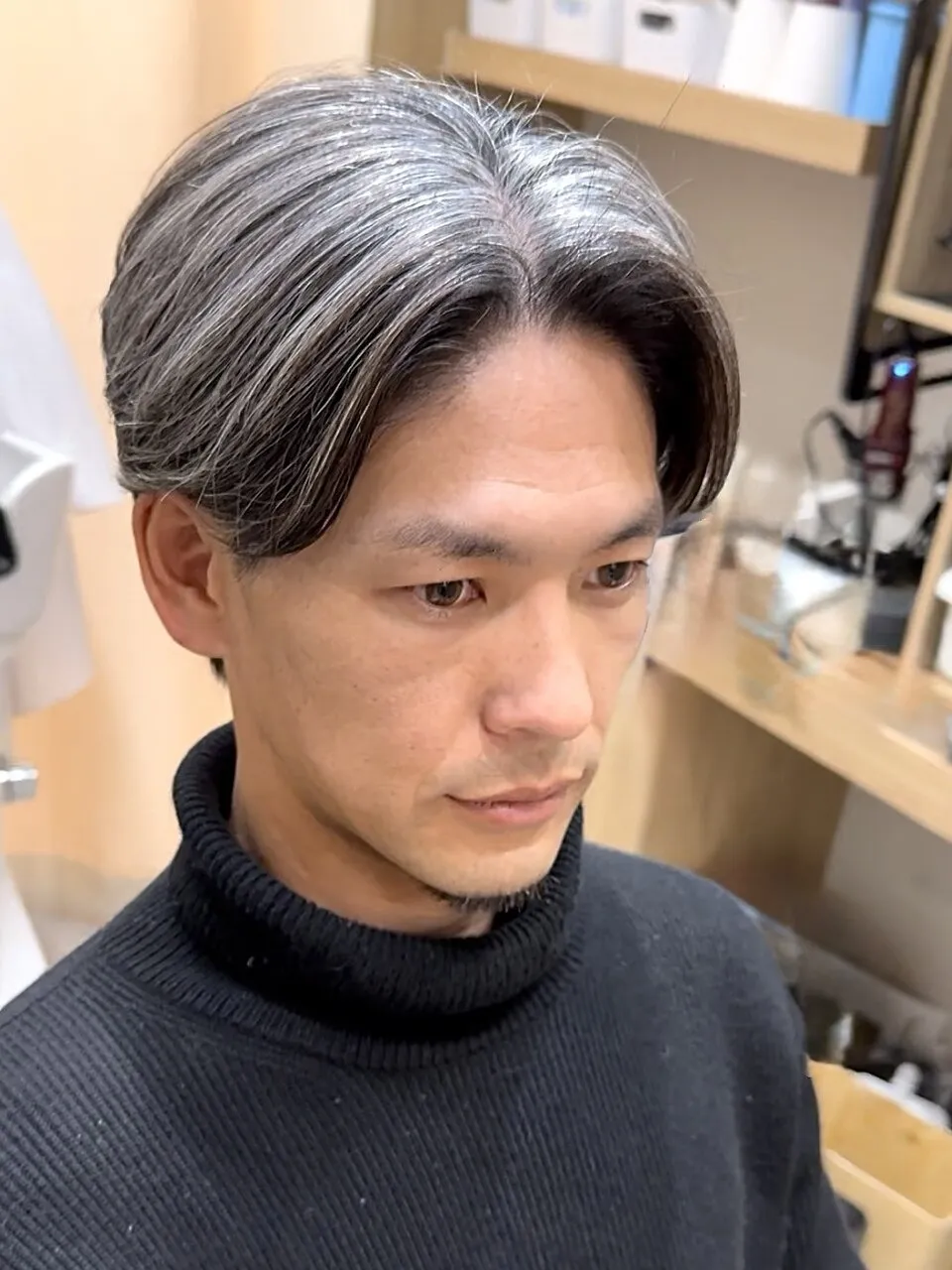 センターパート/白髪ぼかし/筋感ハイライト/イケオジヘア